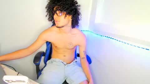 maximiliano_pulse online show from July 30, 11:11 pm