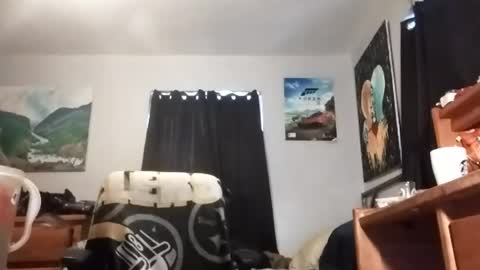 maximillianpayan95 online show from August 14, 11:52 pm