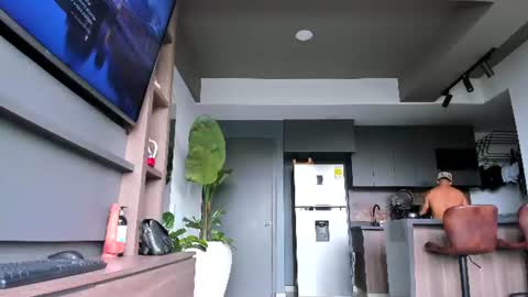 maximo_and_marcelo online show from July 31, 12:00 pm