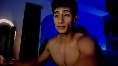 Maximo online show from August 11, 9:28 pm