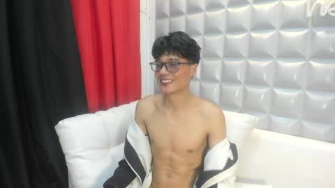 maximus1920 online show from August 9, 10:44 pm