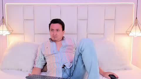 Maxim online show from April 14, 7:21 pm