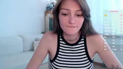 Maxine online show from August 11, 1:57 pm