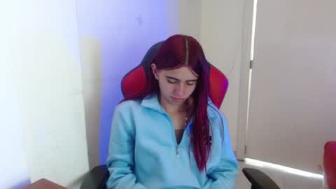 maxinesex_ online show from August 5, 4:49 pm