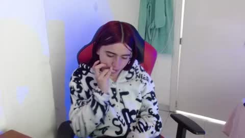 maxinesex_ online show from August 13, 8:34 pm