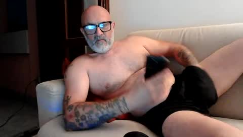 maxinn1967 online show from August 14, 8:23 pm
