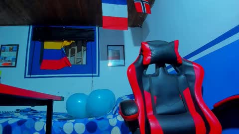 MAX online show from March 8, 8:26 pm
