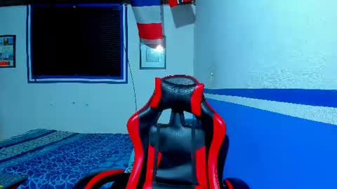MAX online show from July 5, 8:34 pm