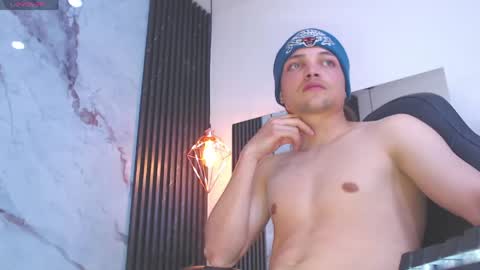 MaxxLouis online show from May 15, 10:54 pm