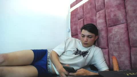 MaxxLouis online show from May 20, 9:38 pm