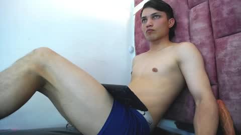 MaxxLouis online show from May 20, 10:44 pm