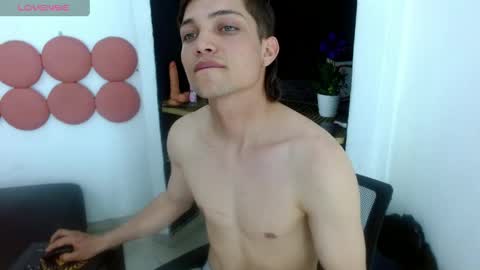 MaxxLouis online show from May 23, 1:14 pm