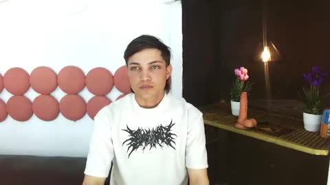 MaxxLouis online show from May 25, 3:58 pm