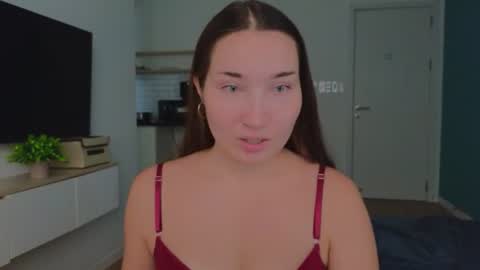 Dani and May online show from June 26, 8:06 am