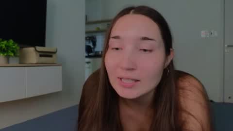 Dani and May online show from June 27, 8:28 am