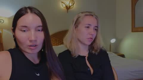 Dani and May online show from July 3, 11:34 am