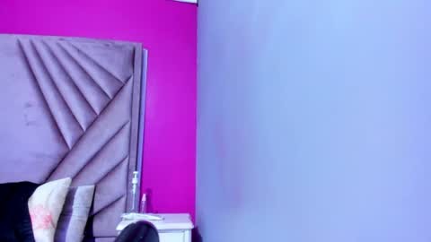 may_lovers online show from August 12, 5:37 pm