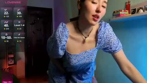 may_may_moon online show from August 16, 2:32 pm