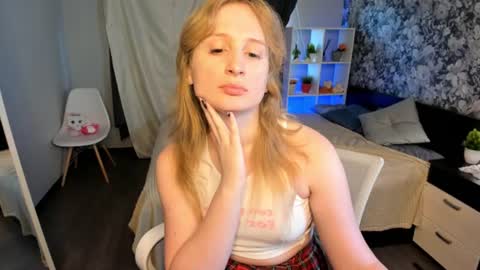 Leila online show from August 7, 10:37 am