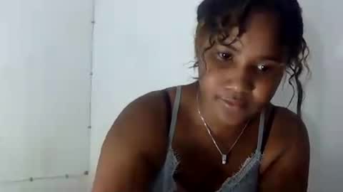 maya275326 online show from August 6, 6:07 pm