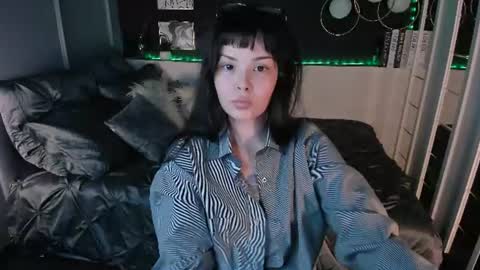 Maya online show from July 29, 5:20 pm