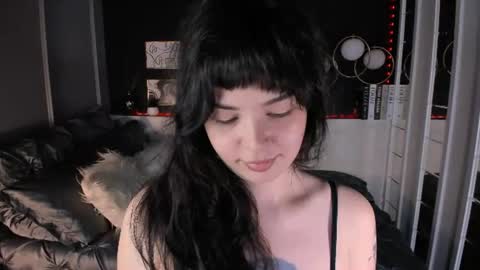 Maya online show from July 31, 6:24 pm