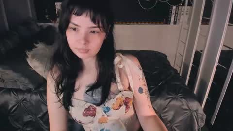 Maya online show from August 1, 4:13 pm
