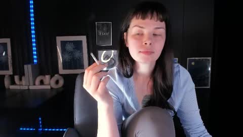 Maya online show from August 7, 7:58 pm