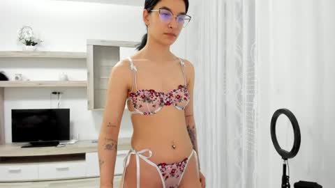 Maya online show from May 28, 8:39 am