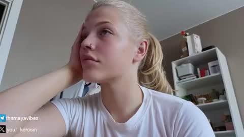 Maya online show from July 30, 9:05 am