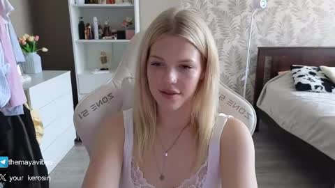 Maya online show from August 9, 9:10 am