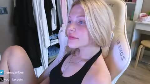 Maya online show from August 15, 4:49 am