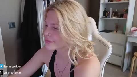 Maya online show from August 15, 8:07 am