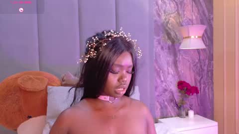 Leia Pie online show from August 3, 2:13 pm