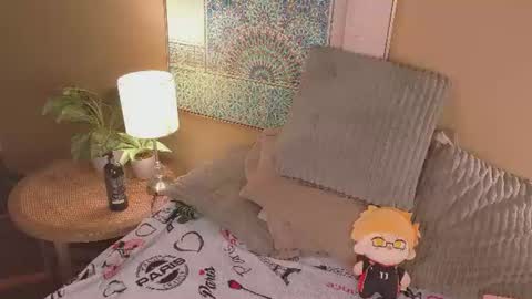 maya_house online show from August 6, 6:01 am
