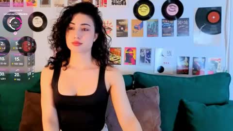 Maya online show from August 10, 2:40 pm