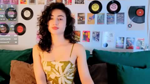 Maya online show from August 11, 3:36 pm