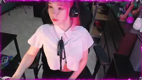 Maya Viola online show from August 11, 1:29 am