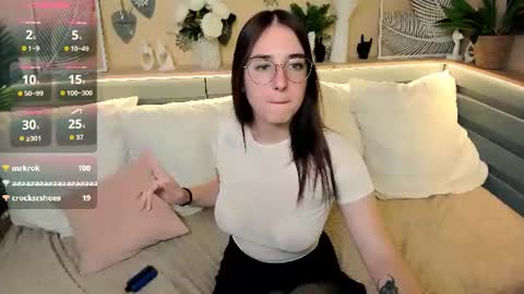 maya_winters online show from August 14, 1:37 pm