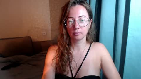 Maya online show from July 29, 8:38 pm