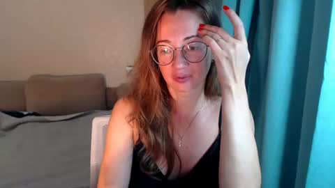 Maya online show from August 11, 8:44 pm
