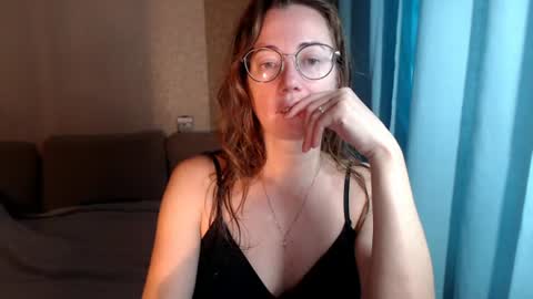 Maya online show from August 13, 3:26 pm