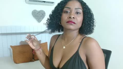 Mayacenat  online show from September 1, 1:45 pm