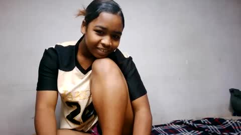 mayah254615 online show from September 5, 10:09 am