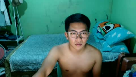 mayangbungol online show from August 6, 9:30 am