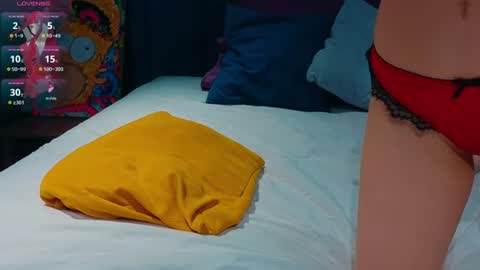 Maya  online show from August 9, 9:32 am