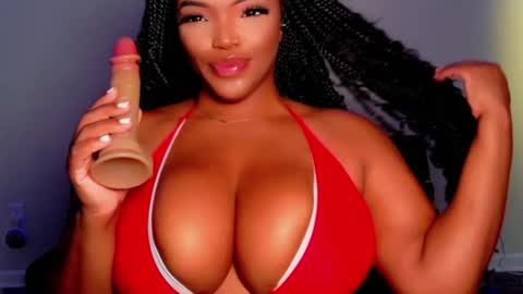 MayBabi online show from July 18, 11:22 am