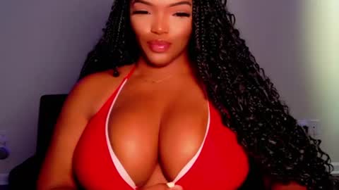 MayBabi online show from July 18, 1:34 pm