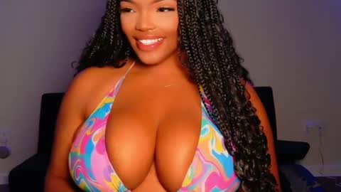 MayBabi online show from July 19, 11:12 am