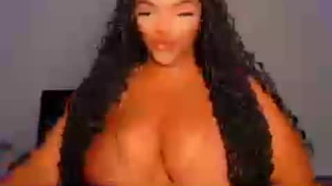 MayBabi online show from July 22, 10:17 am